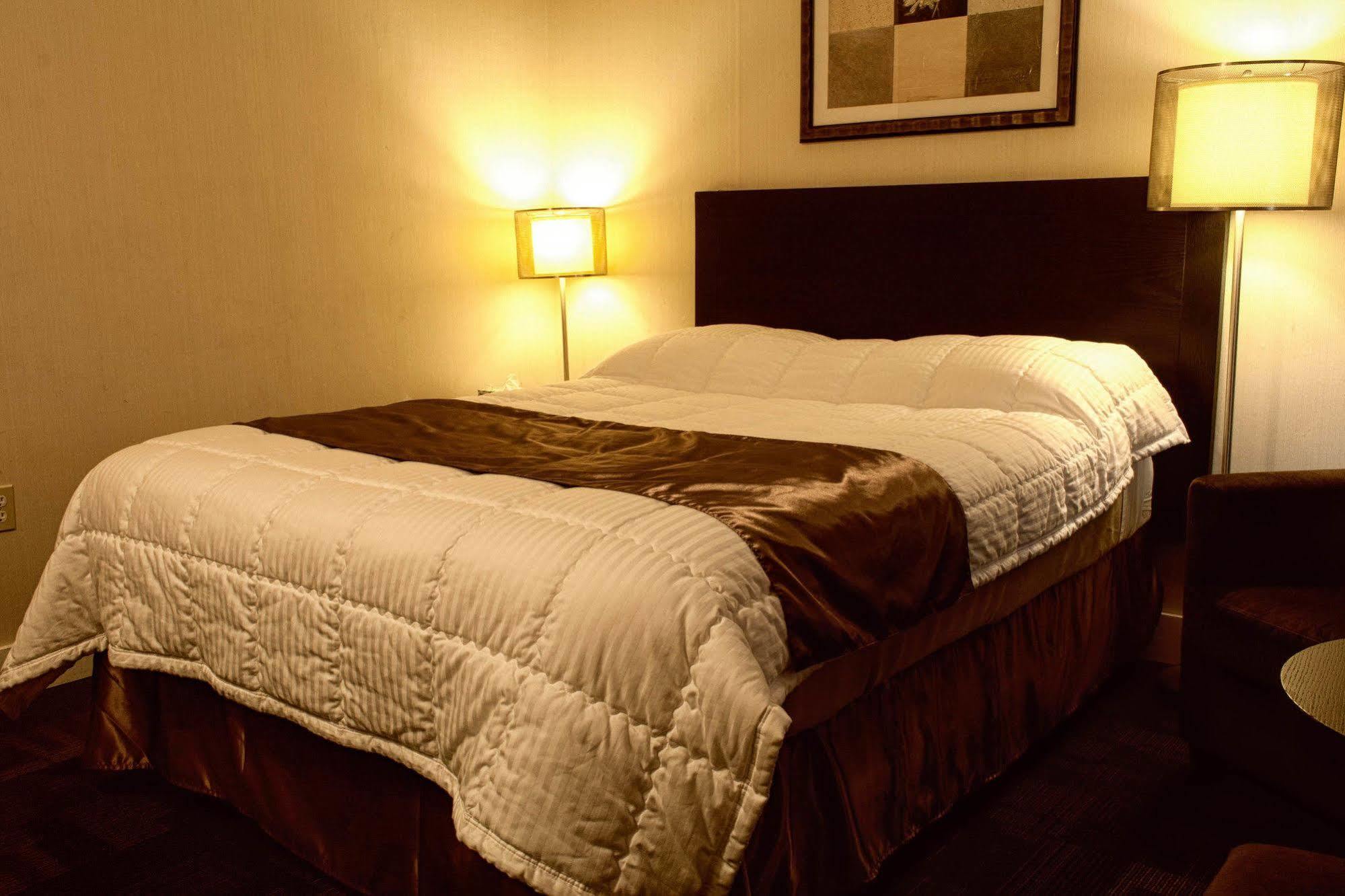 Hotel Moncton Esterno foto