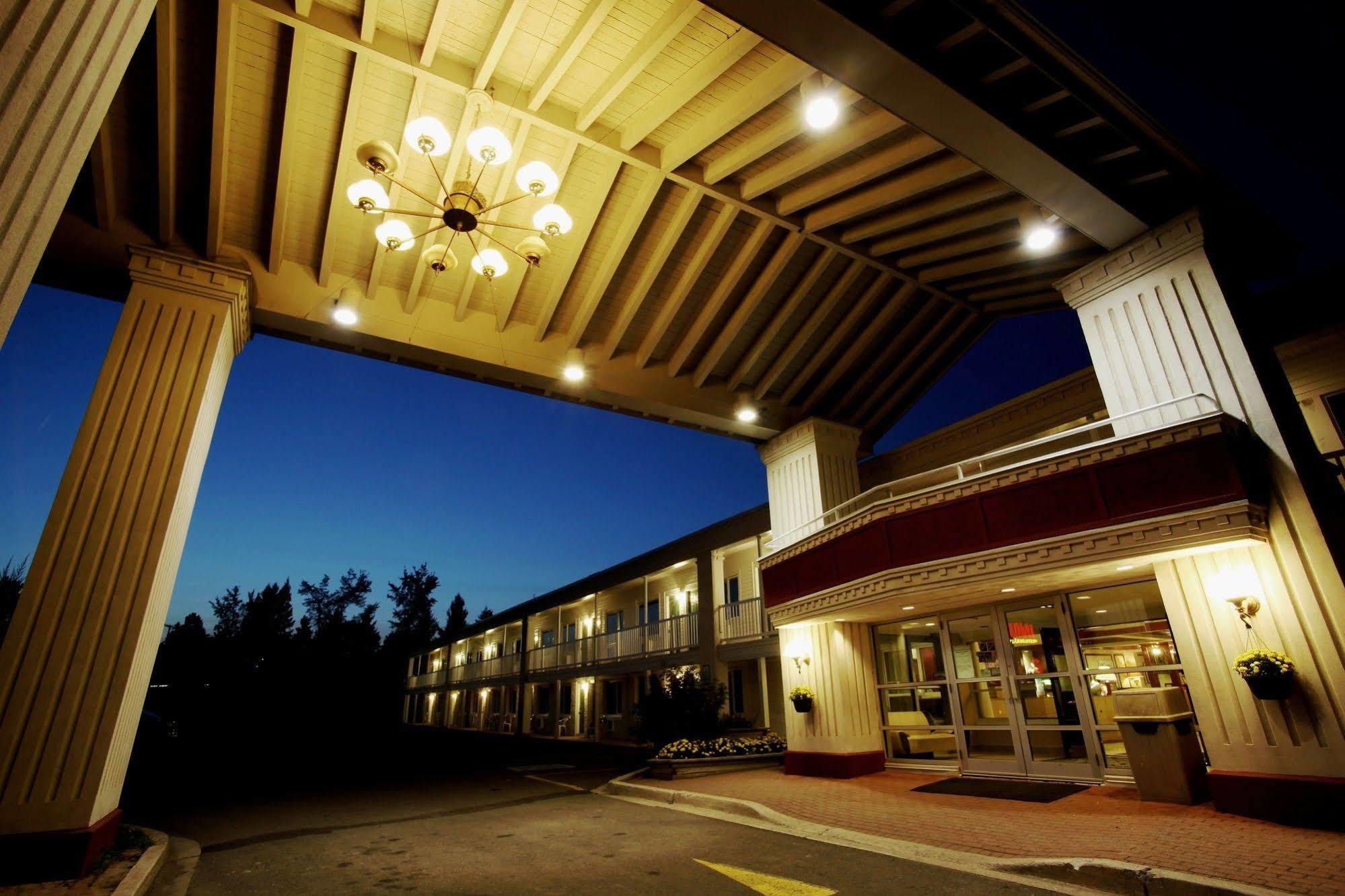 Hotel Moncton Esterno foto